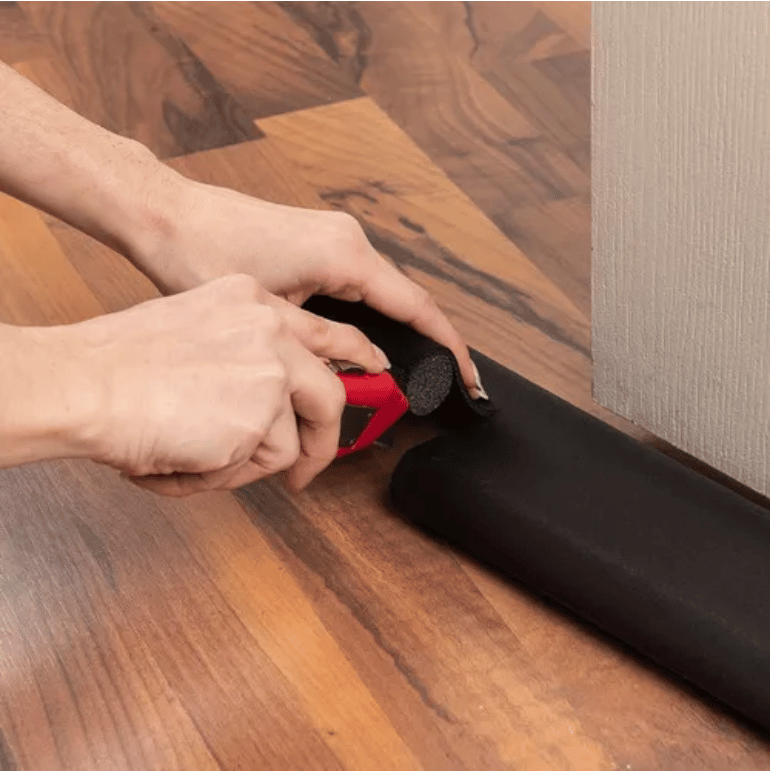 DoorSeal Pro - Bloquea frío y polvo